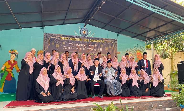 Peringatan maulid Nabi Muhammad SAW